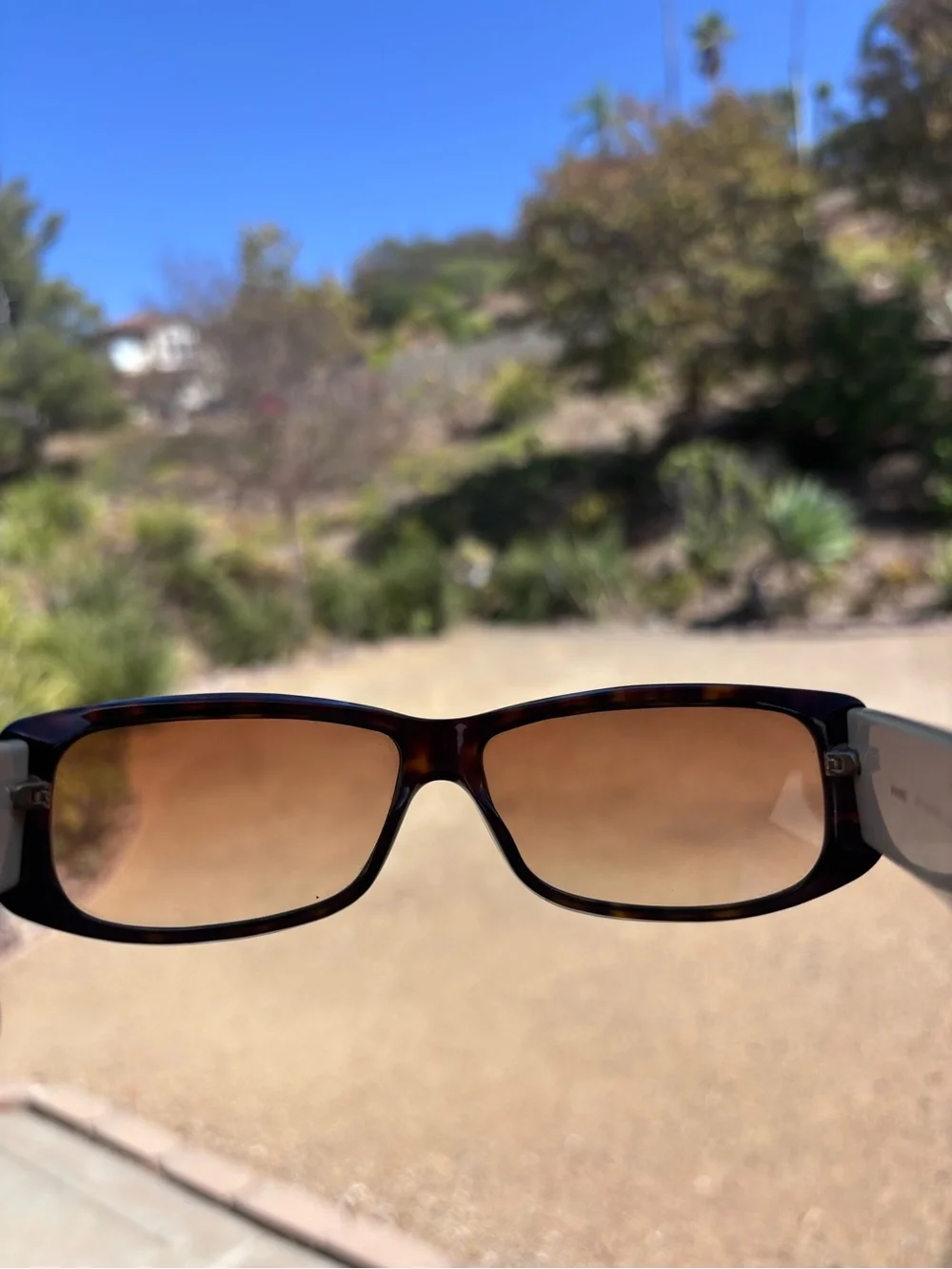 Marc by Marc Jacobs Brown Gradient Lenses with Cream Arms Sunglasses